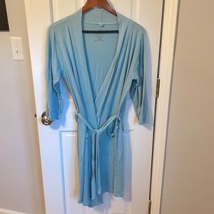Posh Peanut Maternity Robe and Swaddle Set. Blue Size Large. Soft bamboo EUC.